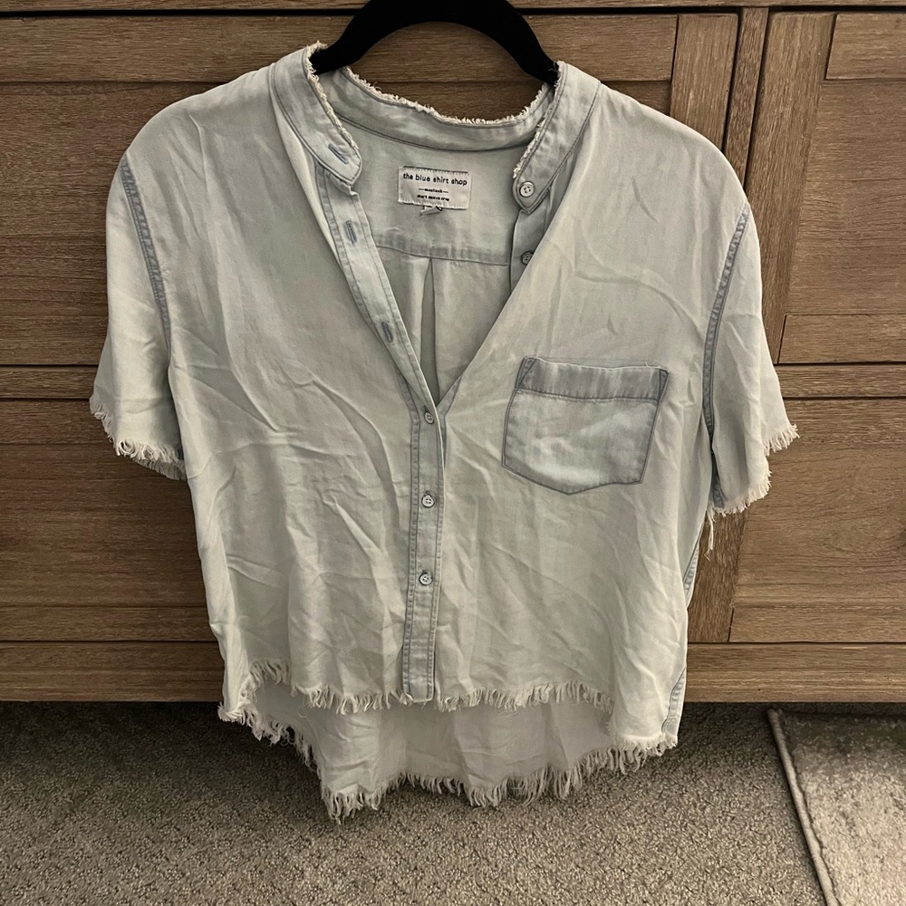 Light wash denim cropped button down